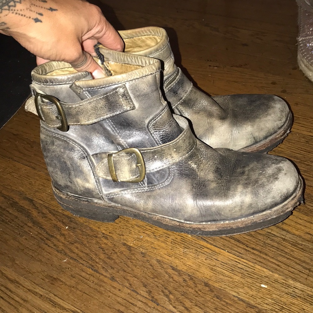 Ankle leAther boots